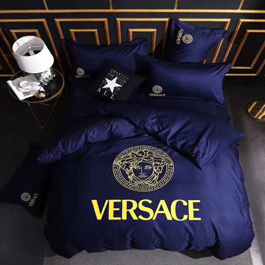 おしゃれ 寝具 VERSACE