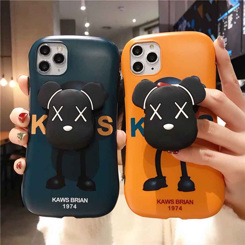 アイホーン11pro maxスマホケース kaws 暴力熊