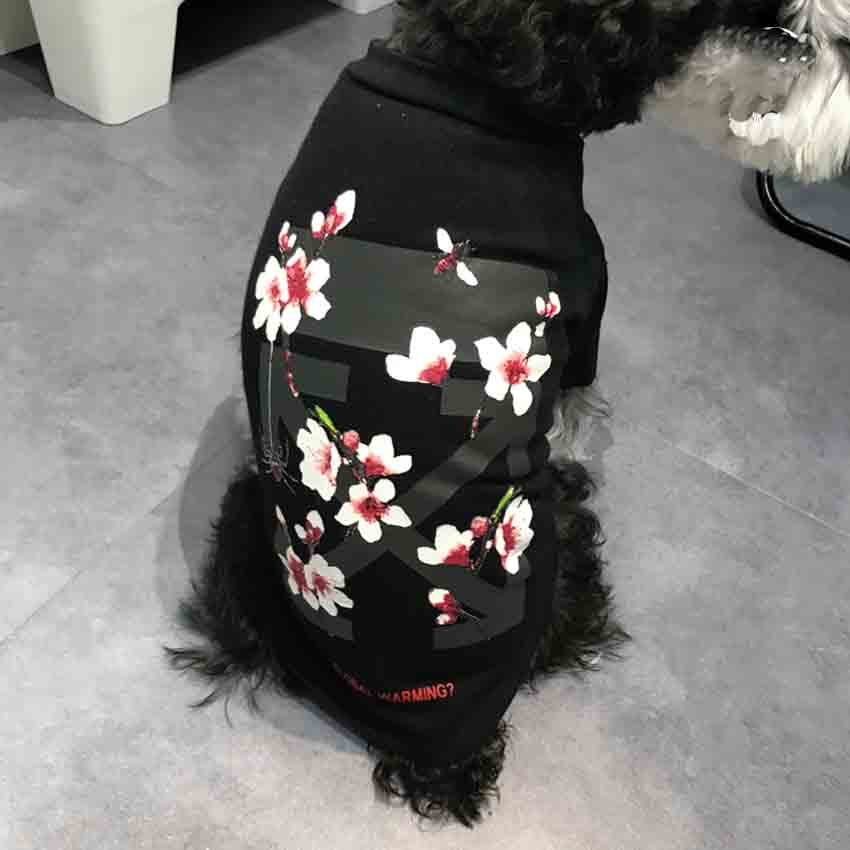 犬のｔシャツ 花柄 オフホワイト