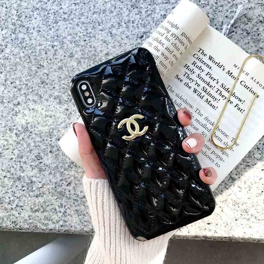 スタイリッシュ iphonexs maxかばー chanel