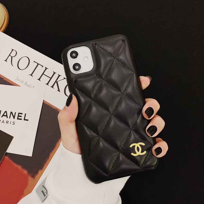 セレブ愛用 アイホン テンエスかばー CHANEL