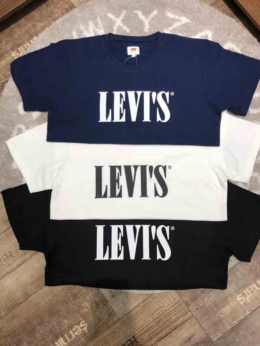 LEVIS ティーシャツ 女性