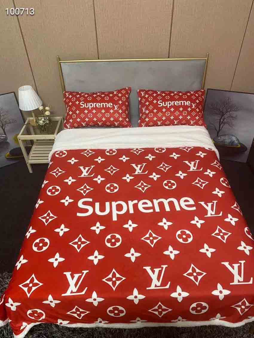 SupremeｘLV 掛け布団