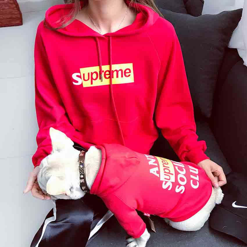 お飼い主とペアルック パーカー SUPREME