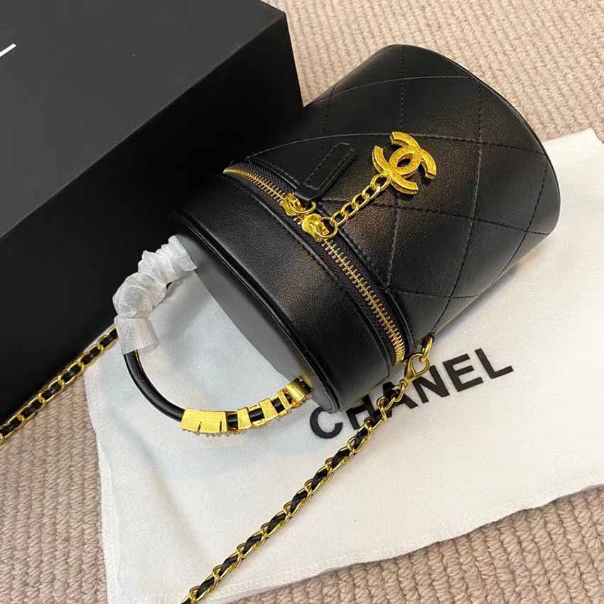 おしゃれ ポーチ chanel