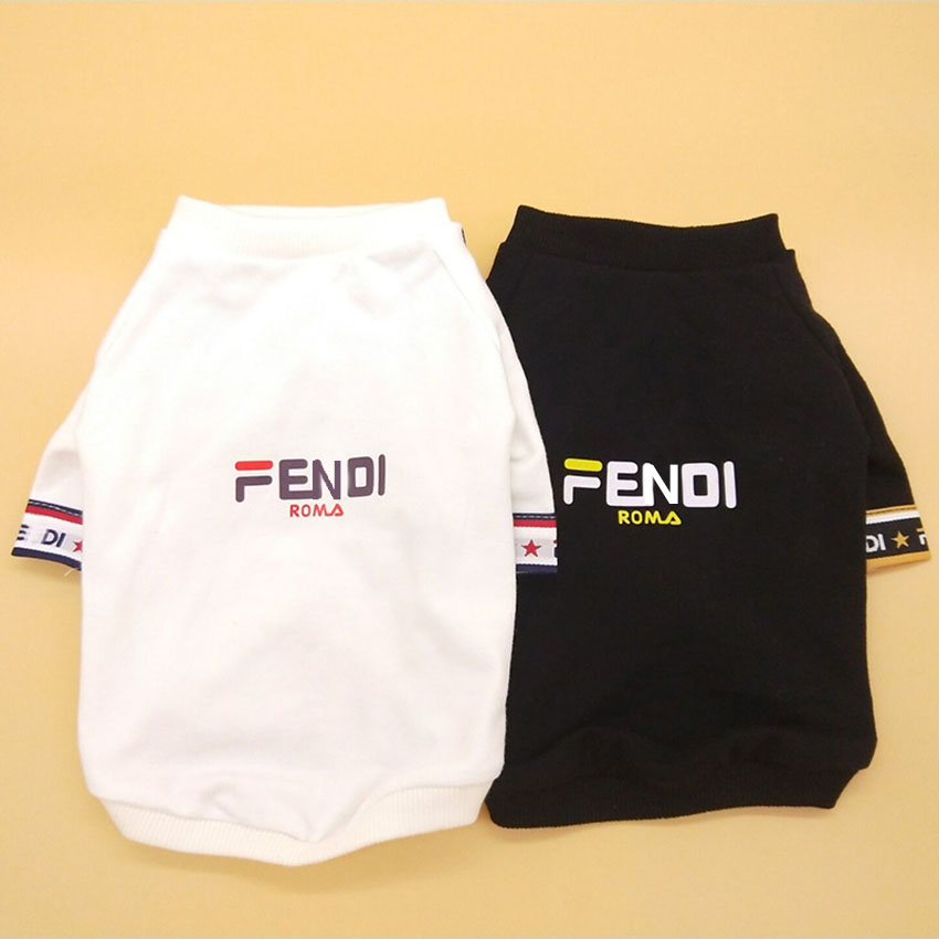 かわいい ペットウェア fendi