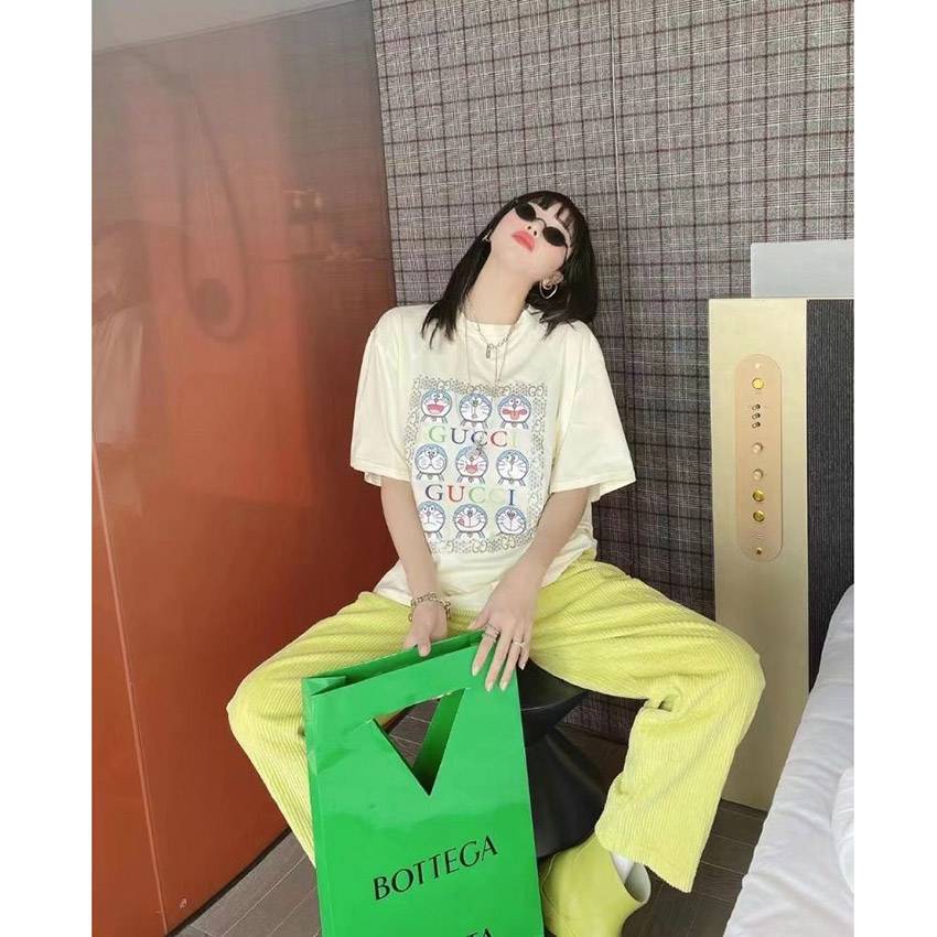 グッチｘドラえもん tシャツ 着瘦せ