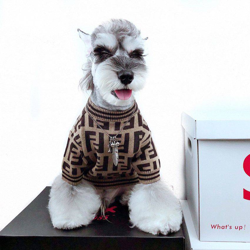 フェンディ ペットの服 犬ニットセーター Fendi ペットウェア プル