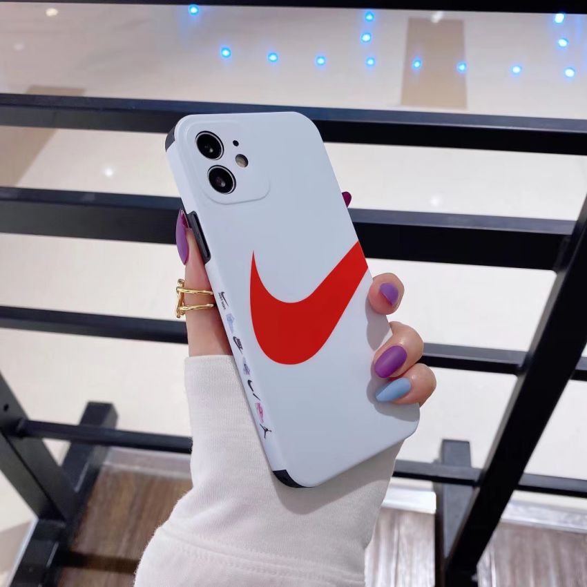 IPHONExr 7plusケース NIKE ジャケット型