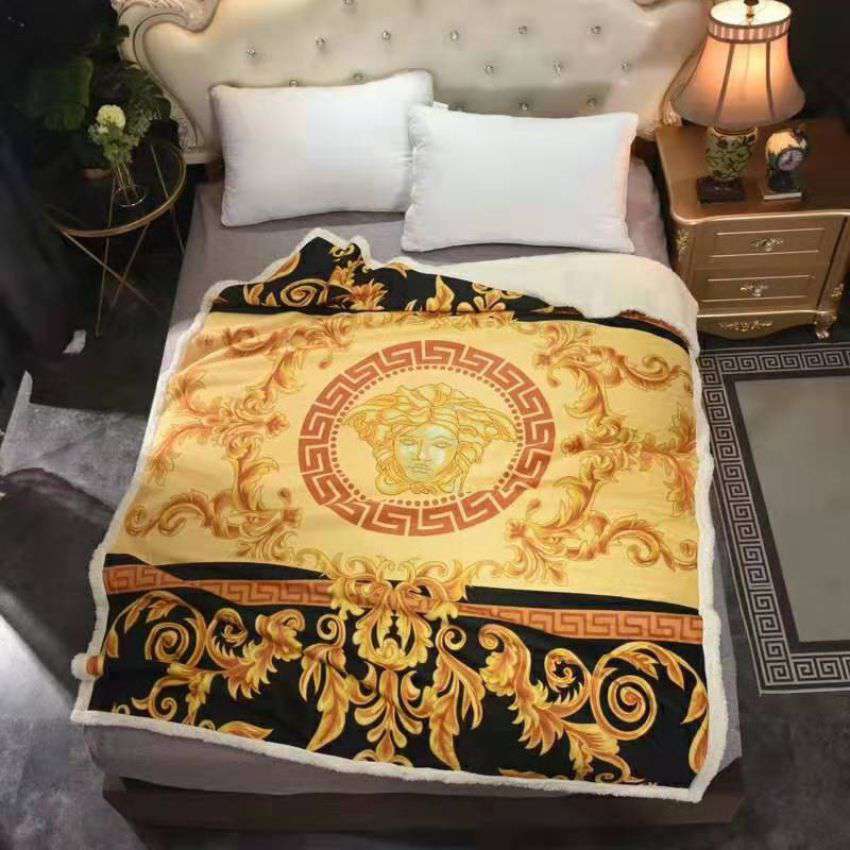 versace 絨毯 掛ふとん