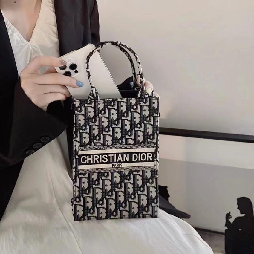 ハンドバッグ 携帯ポーチ dior