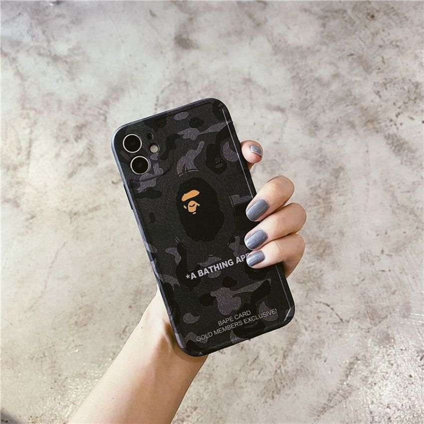 A BATHING APE アイフォン13 12PROケース 迷彩柄 猿 IPHONE11 PRO MAX