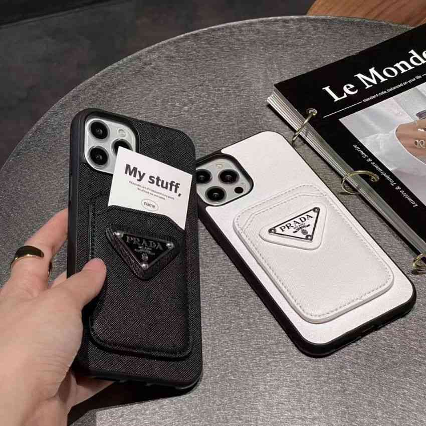 PRADA　ノベルティ カバー　iPhone14promax　携帯カバー