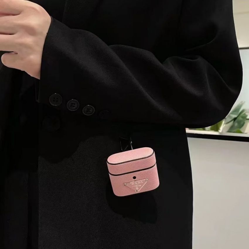 prada エアボーズ プロカバー カラビナ付き