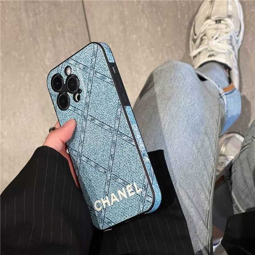 iPhone13 proカバー シャネル 刺繡マーク