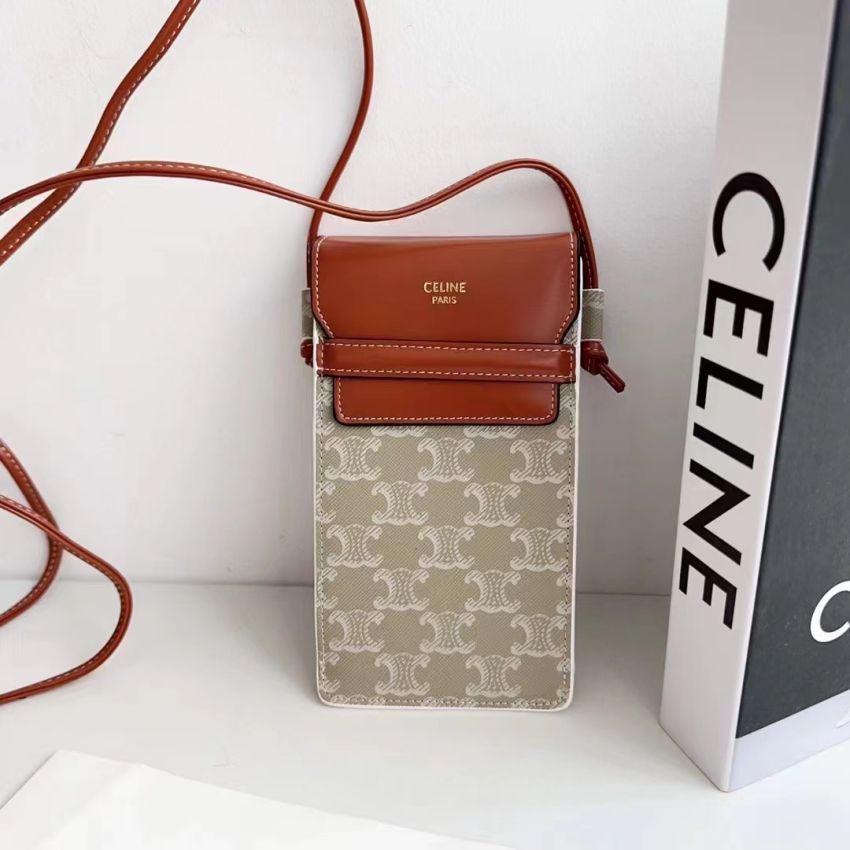 CELINE スマホバッグ