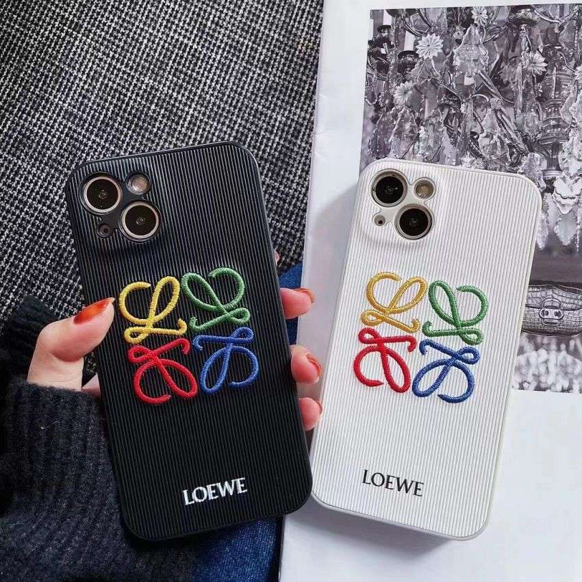 ロエベ 刺繡レザー iphoneケース