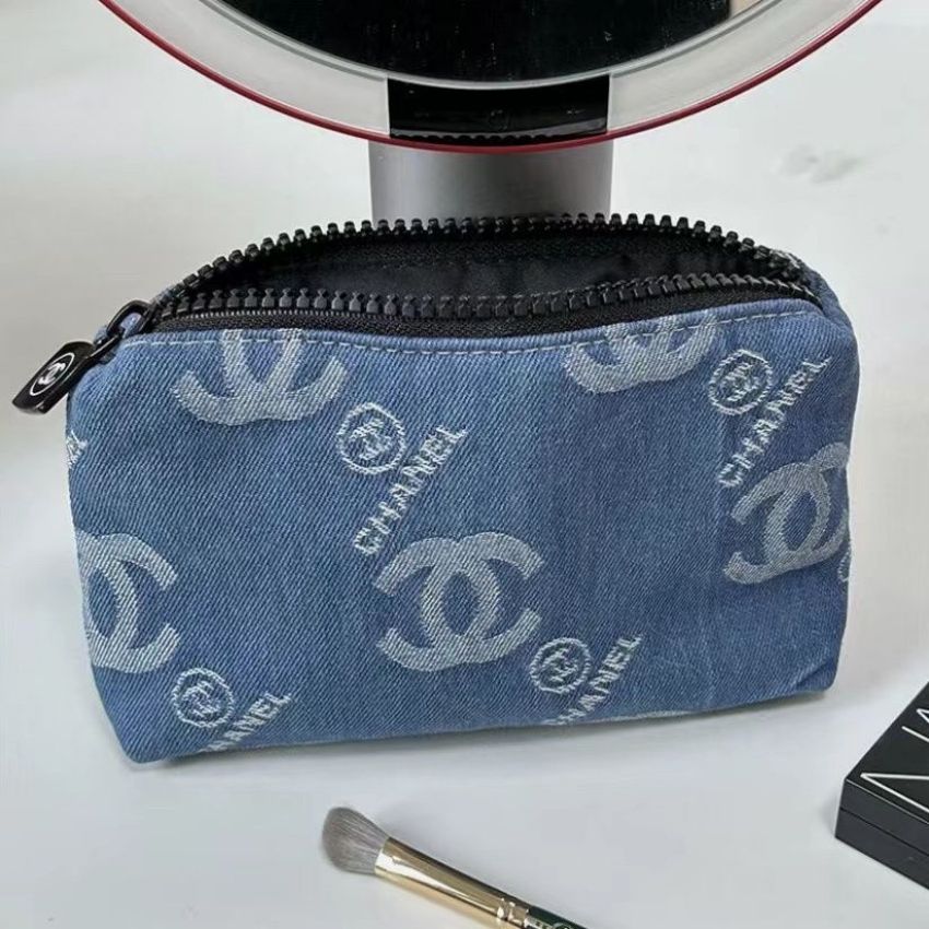 収納 ポーチ chanel