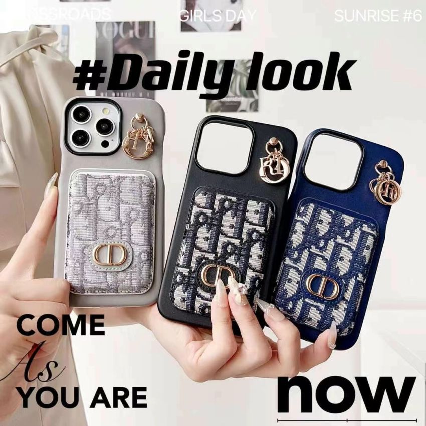 ペンダント付き DIOR IPHONEケース