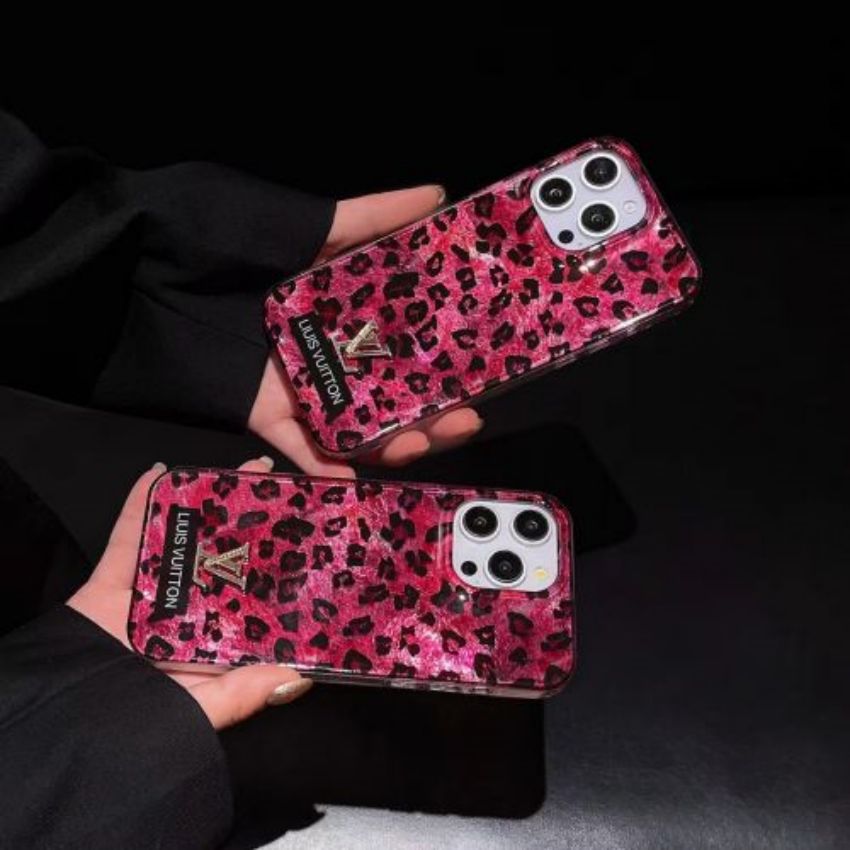 lv iphoneケース ロザリオヒョウ