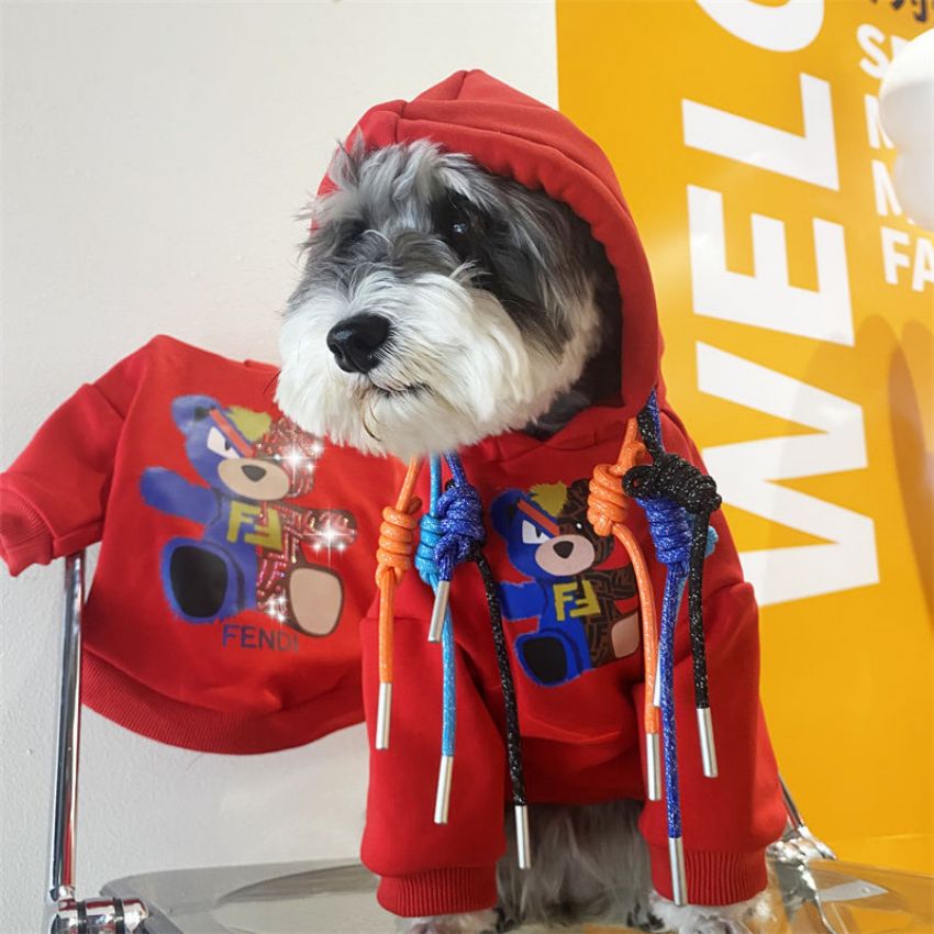 FENDI 犬服 帽子付きパーカー