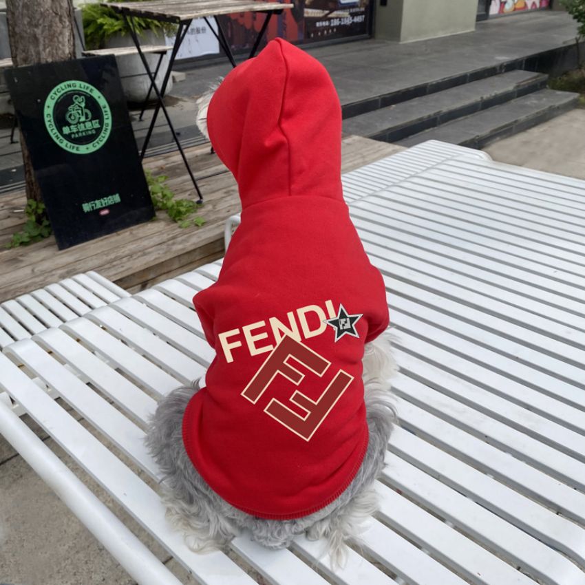 fendiワンちゃん服 小型犬