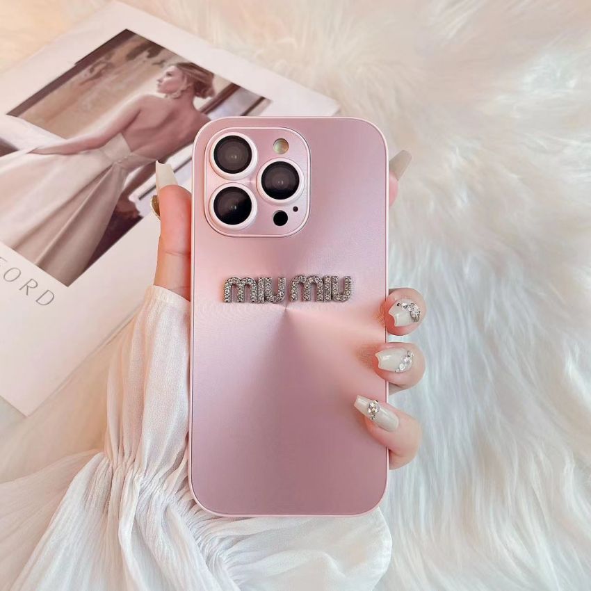 miumiu iphone16/15proケース レディース