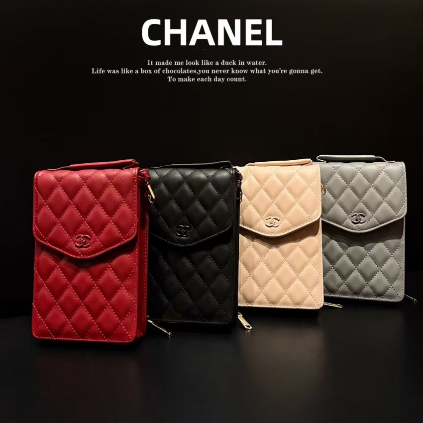 シャネル chanel スマホ ポーチ